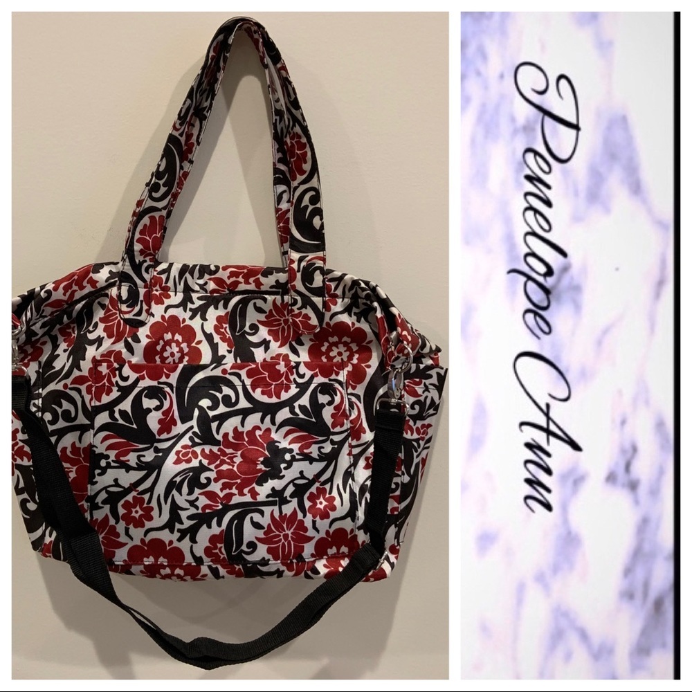 Penelope‎ Ann overnight bag with shoulder strap